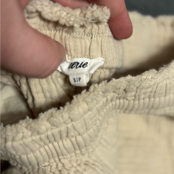 Women's aerie Cream Shorts - Picture 4 of 6